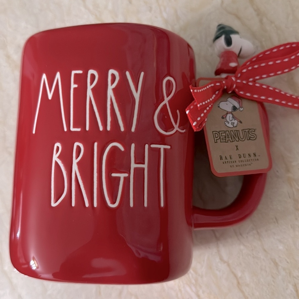 NWT Rae Dunn X Peanuts “Merry & Bright” Snoopy Tea/ Coffee Mug - Picture 7 of 8